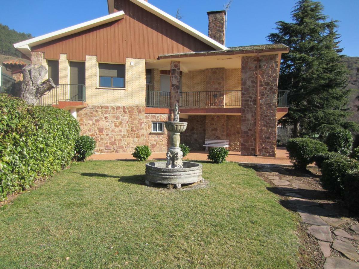 Casa De Julio Marroquin Villa Pradoluengo Екстериор снимка